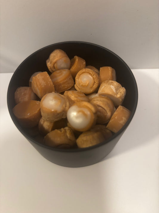 Cinnamon roll wax melts